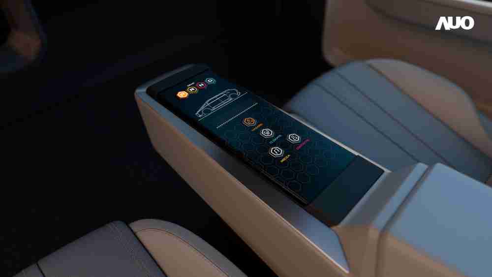 PA直营以人性化设计打造多变形态中控显示(Morphing Center Control)，，，不使用时仅平面显示信息，，，进行操作时，，显示器则会动态隆起，，，转变成3D实体按钮，，并有触觉回馈，，，展示人机互动新体验